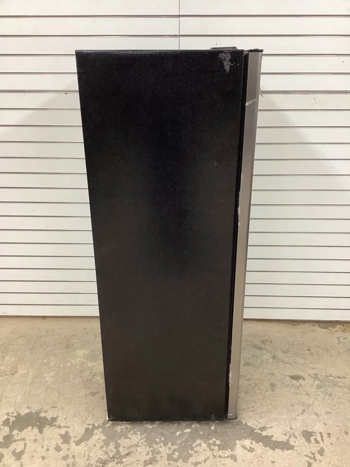 Frigidaire 6.5 cu. ft. Upright Freezer