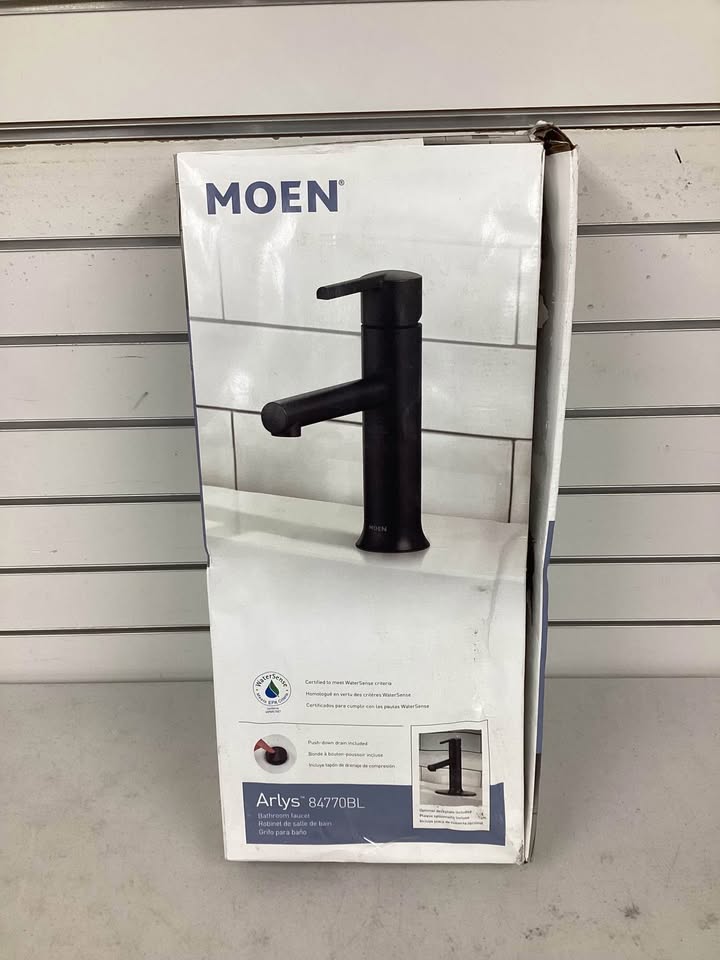 Moen Arlys Matte Black Traditional Bathroom Faucet 4 in.