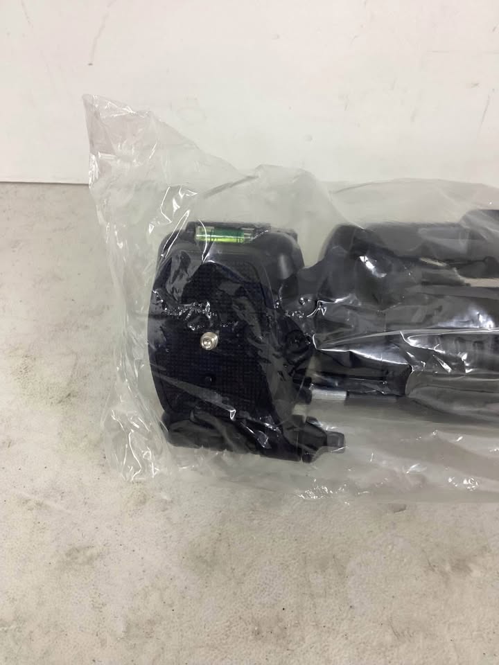 Sunpak 66" Tripod with 3-Way Panhead - Black