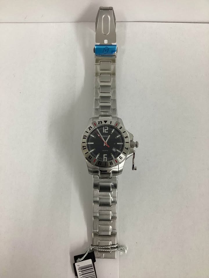 Magnum Analog Wristwatch New