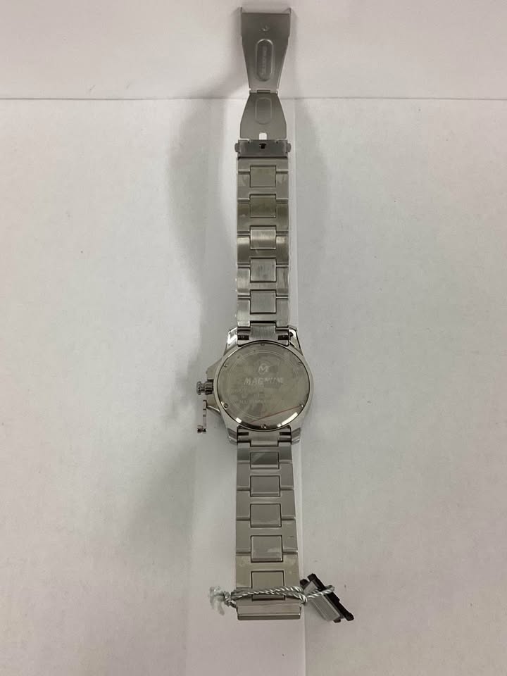 Magnum Analog Wristwatch New