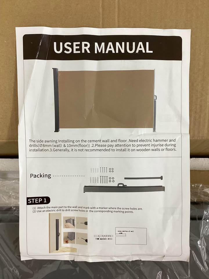 VEVOR Retractable Side Awning Patio Screen Privacy Screen