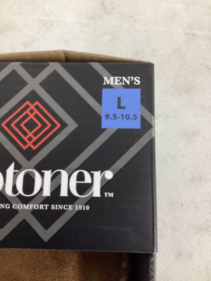 Isotoner Men’s Classic Comfort Hoodback Slipper Size Large