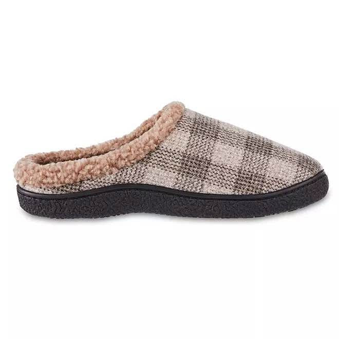 Isotoner Men’s Classic Comfort Hoodback Slipper