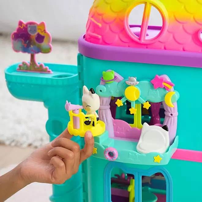 Gabby's Dollhouse Celebration and Deluxe Playsets