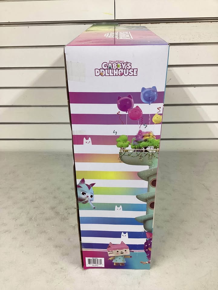 Gabby's Dollhouse Celebration and Deluxe Playsets