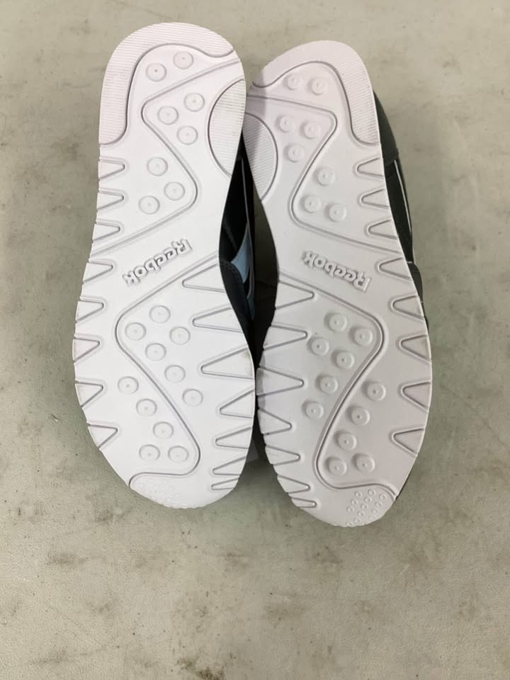 Reebok Women's Ultraflash Running Sneaker Dark Blue Size 7