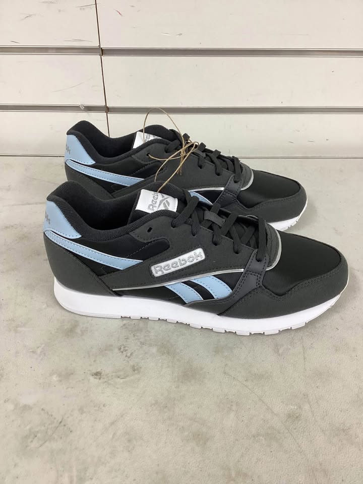 Reebok Women's Ultraflash Running Sneaker Dark Blue Size 8