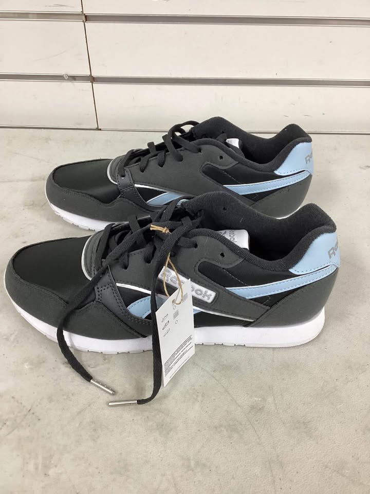 Reebok Women's Ultraflash Running Sneaker Dark Blue Size 8.5