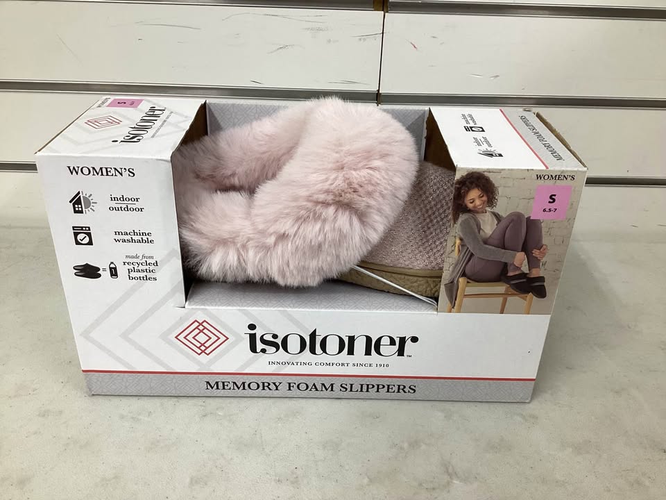 Isotoner Women’s Classic Comfort Hoodback Slipper Size Small