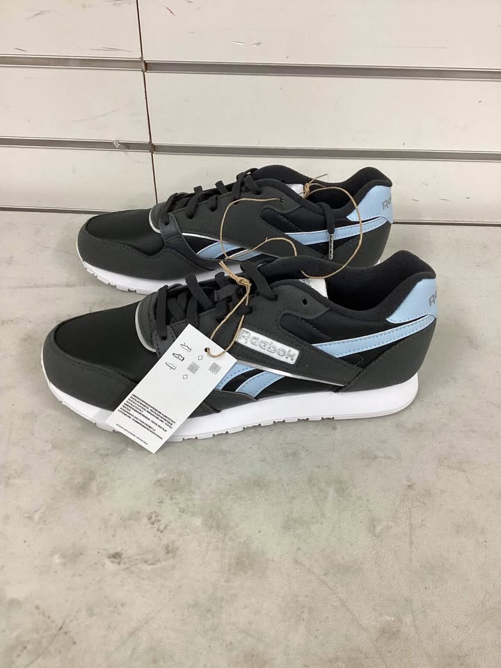 Reebok Women's Ultraflash Running Sneaker Dark Blue Size 7.5