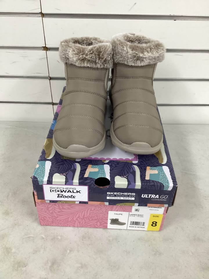Skechers Women's On-The-Go Joy Boot Taupe Size 8