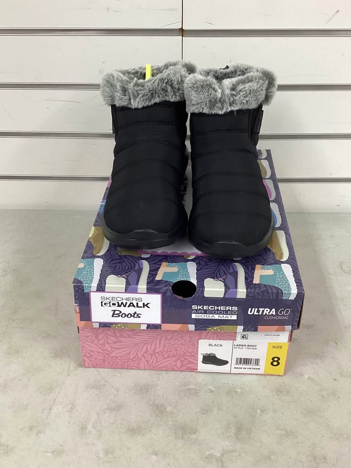 Skechers Women's On-The-Go Joy Boot Black Size 8
