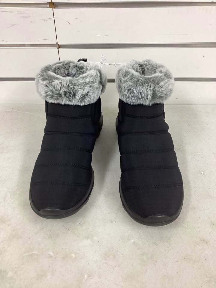 Skechers Women's On-The-Go Joy Boot Size 7