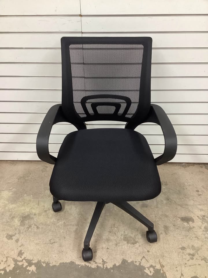 Modern Adjustable Office Chair