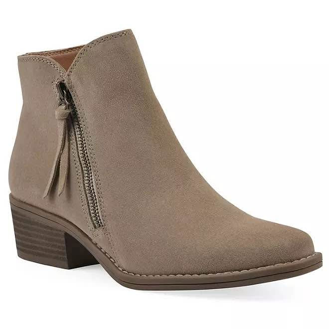 White Mountain Women's Suede Ankle Boot Size 6.5