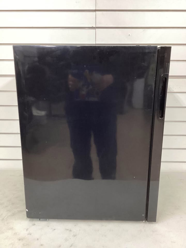 Hamilton Beach 22 Bottle Beverage/Wine Cooler
