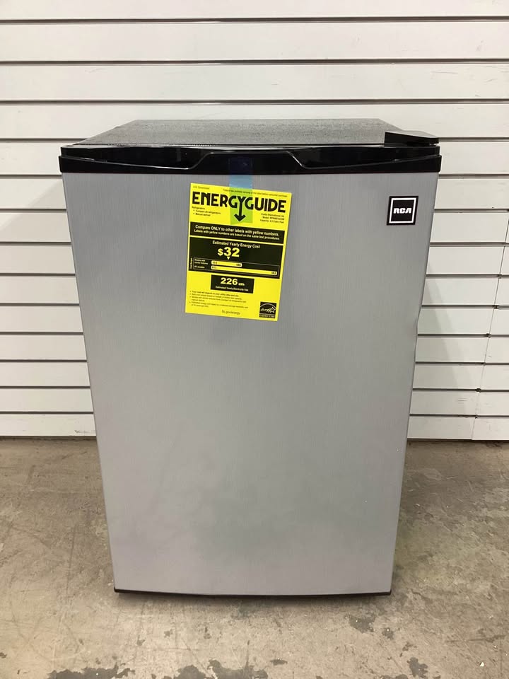 RCA 4.5 cu. ft. Mini Fridge in Stainless