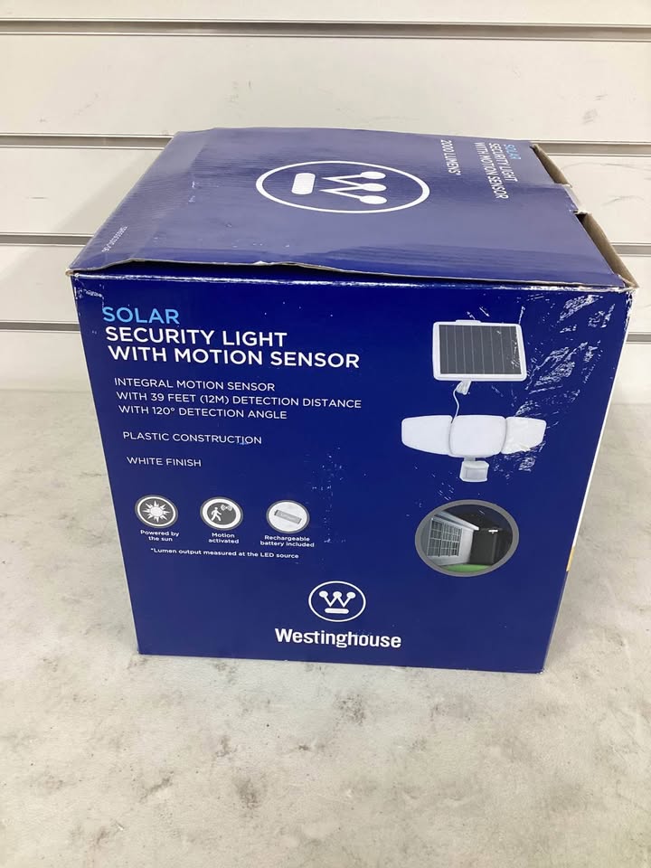 Westinghouse 2000 Lumen Solar Triple Head LED Security Light
