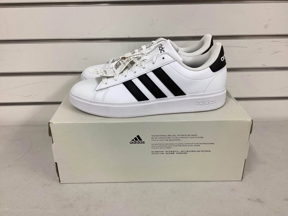 Adidas Men's Grand Court 2.0 Shoes Size 8