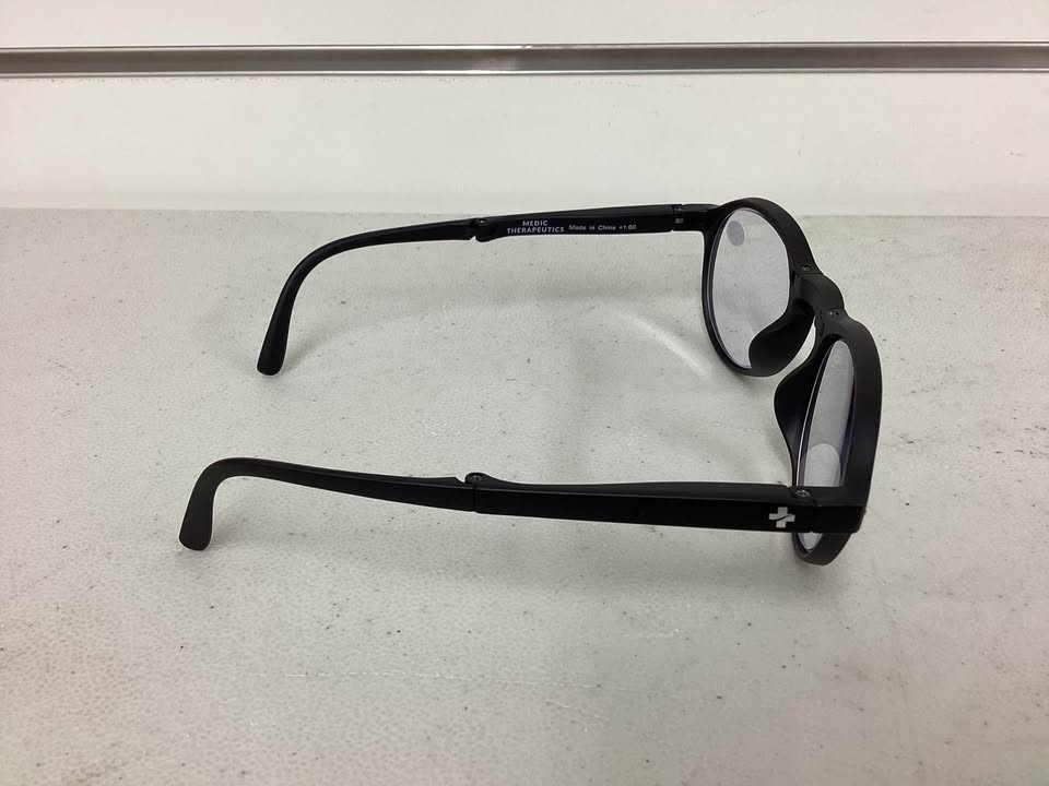 Medic Therapeutics Foldable Reading Glasses w/ Case +1.00