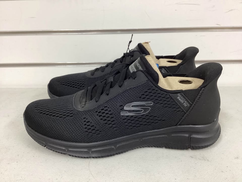 Skechers Men's Verse Hands Free Swift Fit Sneaker Size 9.5