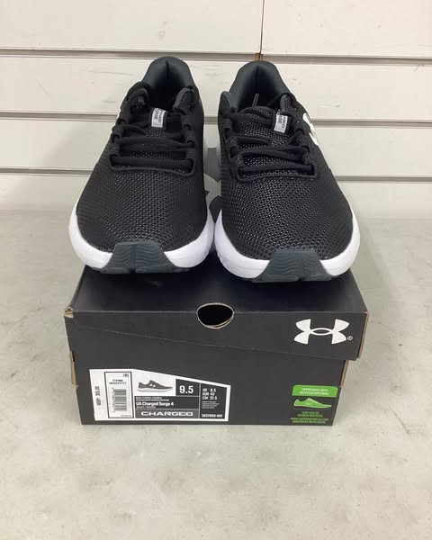 Under Armour Men's Charged Surge 4 Sneaker Size 9.5