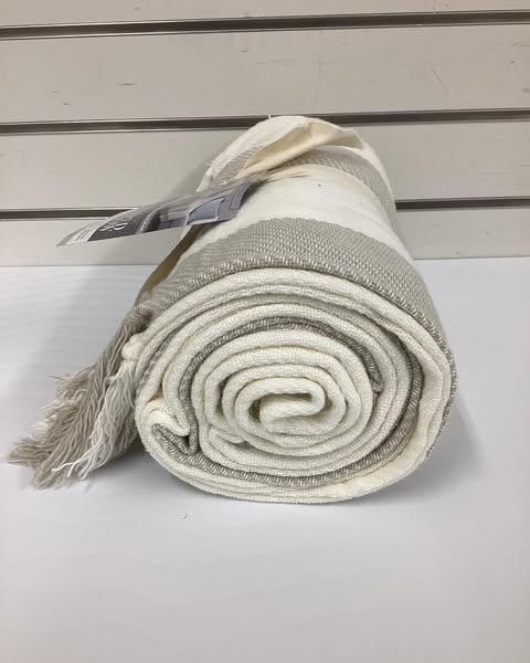 Member's Mark Cotton Stripe Throw with Tassels, 60" x 70"