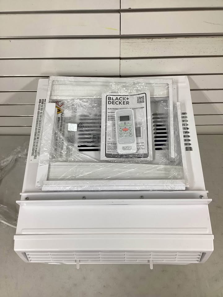 BLACK+DECKER 14,500 BTU 115V Window Air Conditioner