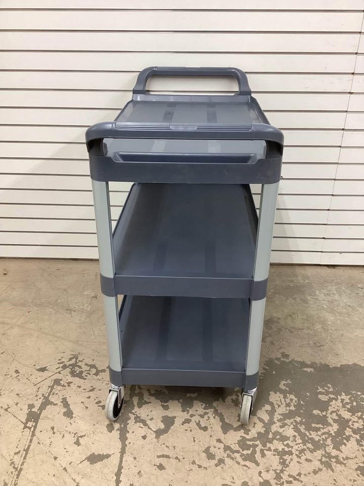 Rubbermaid Utility Cart