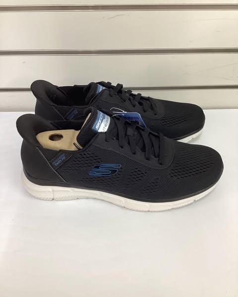 Skechers Men's Verse Hands Free Swift Fit Sneaker Size 10