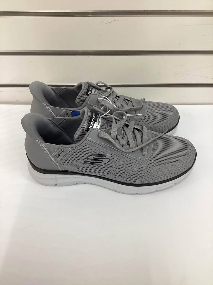 Skechers Men's Verse Hands Free Swift Fit Sneaker Size 9