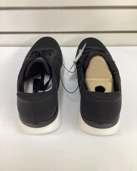 Skechers Men's Verse Hands Free Swift Fit Sneaker Size 10