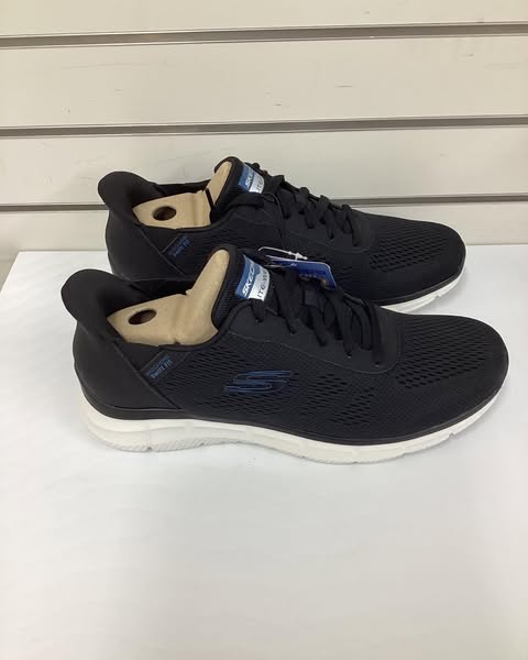 Skechers Men's Verse Hands Free Swift Fit Sneaker Size 11