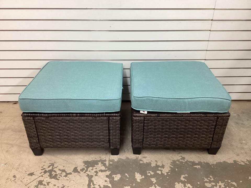 Wicker King Outdoor Ottoman Set