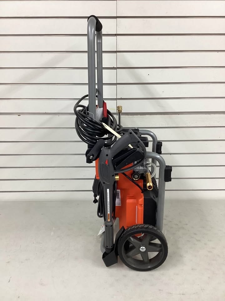 Husqvarna 2300-PSI 1.2-GPM Cold Water Electric Pressure washer
