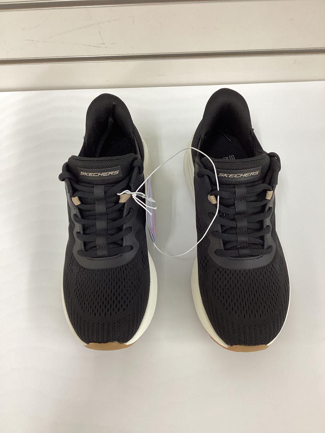 Skechers Women's Hands Free Swift Fit Athletic Mesh Sneaker Size 6.5