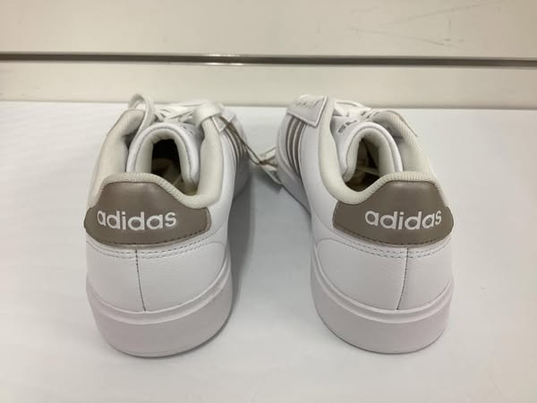 Women’s Adidas Grand Court 2.0 Shoes Size 6