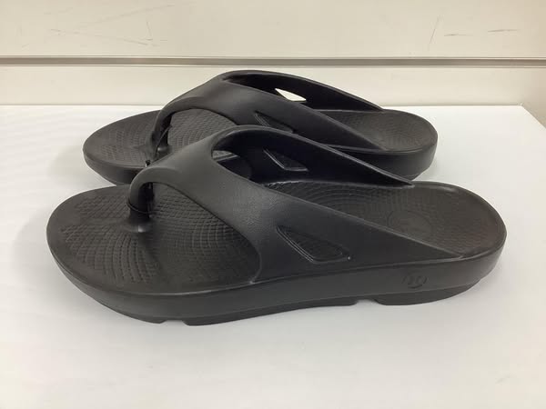 `Hurley Men's Injection Flip-Flop Size 9