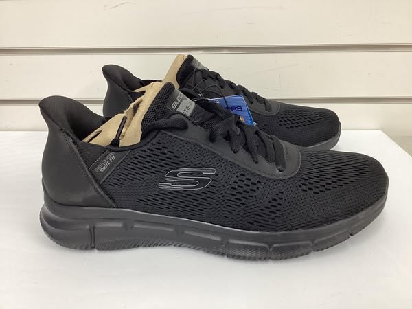 Skechers Men's Verse Hands Free Swift Fit Sneaker Size 10