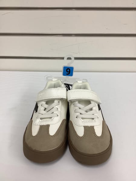 OshKosh B'Gosh Toddler Boys Fashion Sneaker Size 9