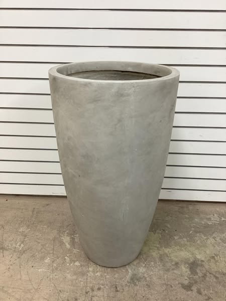 Kante 32” Concrete Planter