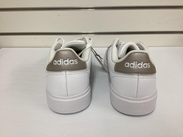 Women’s Adidas Grand Court 2.0 Shoes Size 6.5