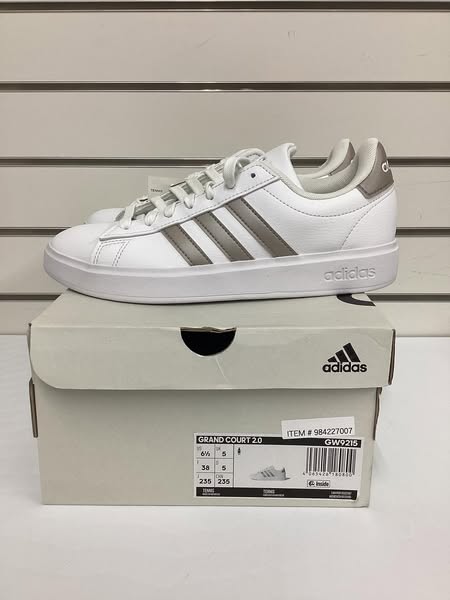 Women’s Adidas Grand Court 2.0 Shoes Size 6.5