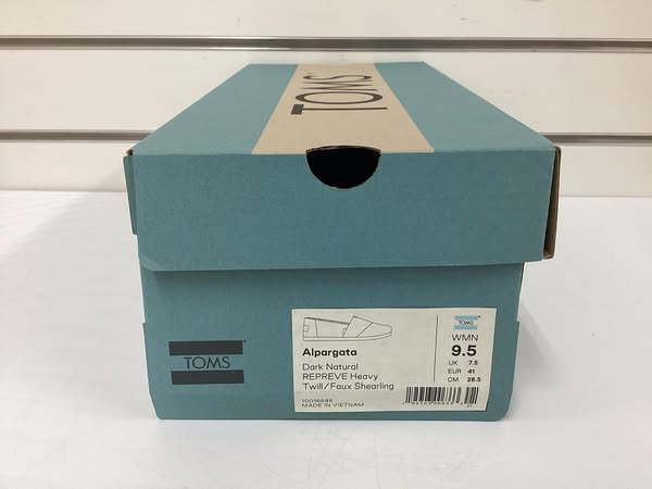TOMS Women's Classic Canvas Shoe Size 9.5