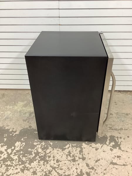 Frigidaire Gallery 5.1 Cu Ft. Built-In Beverage Fridge, Stainless Steel, Frost Free