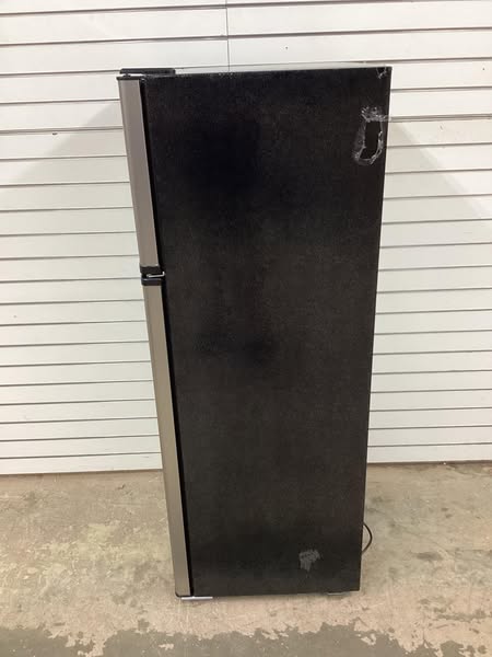 Frigidaire 21.5 in. wide 7.5 cu.ft. Mini Refrigerator in Platinum Design with Freezer