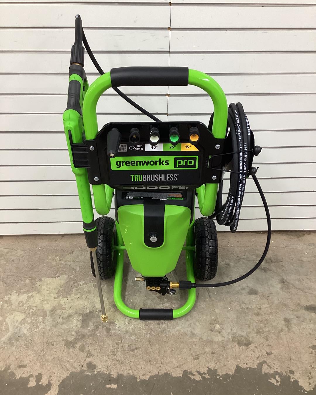 Greenworks 3000 PSI 2.0 GPM Cold Water Electric Pressure Washer