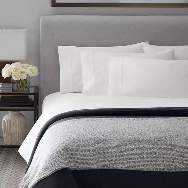 Member’s Mark Hotel Premier Collection 700-Thread-Count Solid Egyptian Cotton Sheet Set