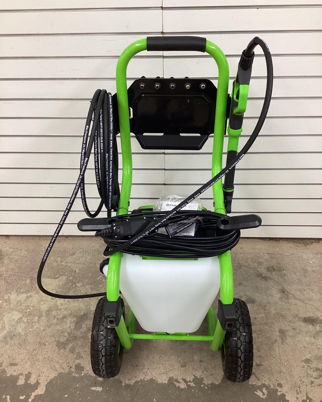 Greenworks 3000 PSI 2.0 GPM Cold Water Electric Pressure Washer